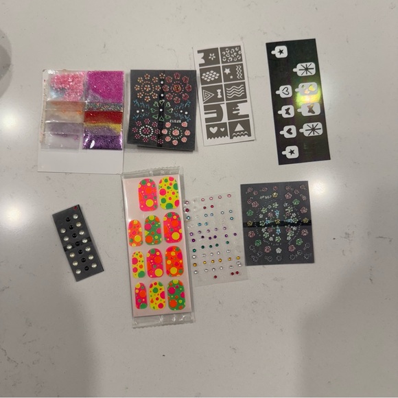 Colorful Nail Art and Sticker Set - Picture 1 of 9